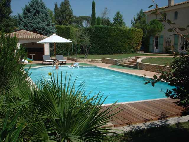 Aix en provence location piscine
